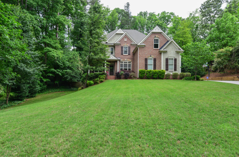 1608 Bubbling Creek Rd NE, Brookhaven, GA 30319