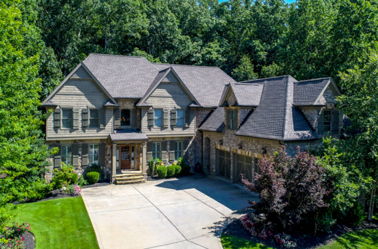 Luxury 6BR/4.5BA Estate Home For Sale