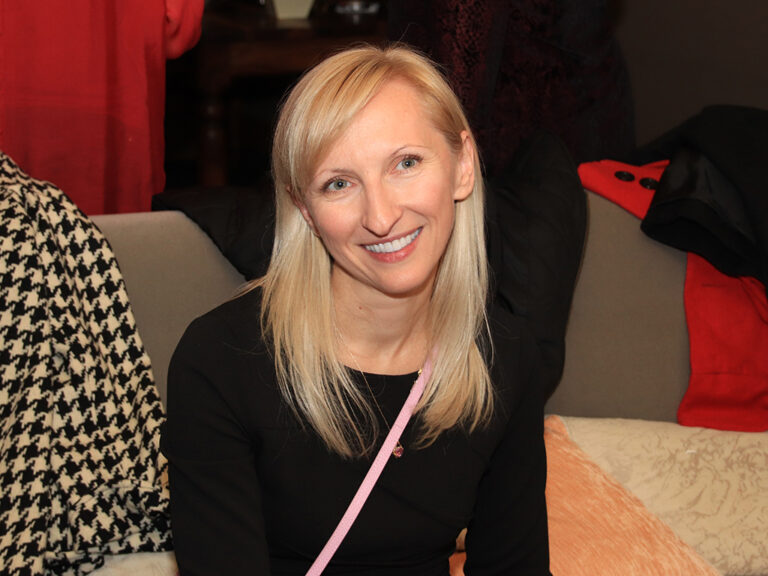 25 Collette McDonald & Associates - Iryna Conway 3019