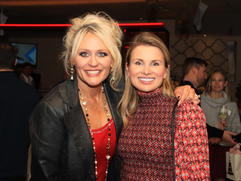 32 Collette McDonald & Associates - Collette and Linda Diulus 3035