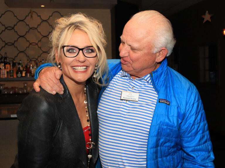 33 Collette McDonald & Associates - Collette and Raymond Kearns 3039